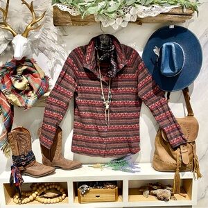 Southwestern Woolrich multifunctional top/cardi w country equestrian vibe
